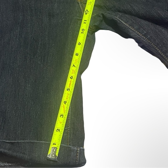 Rocawear Embellished Denim Capris y2k style darkwash size 9 - Picture 6 of 7